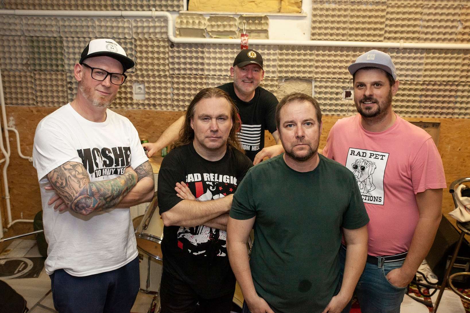 Graveyard At Maximum - 15 év után új dal és klip a dorogi dallamos punk rock zenekartól: ' Minden fasza'